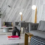 Chic 1-Bedroom Apartment
