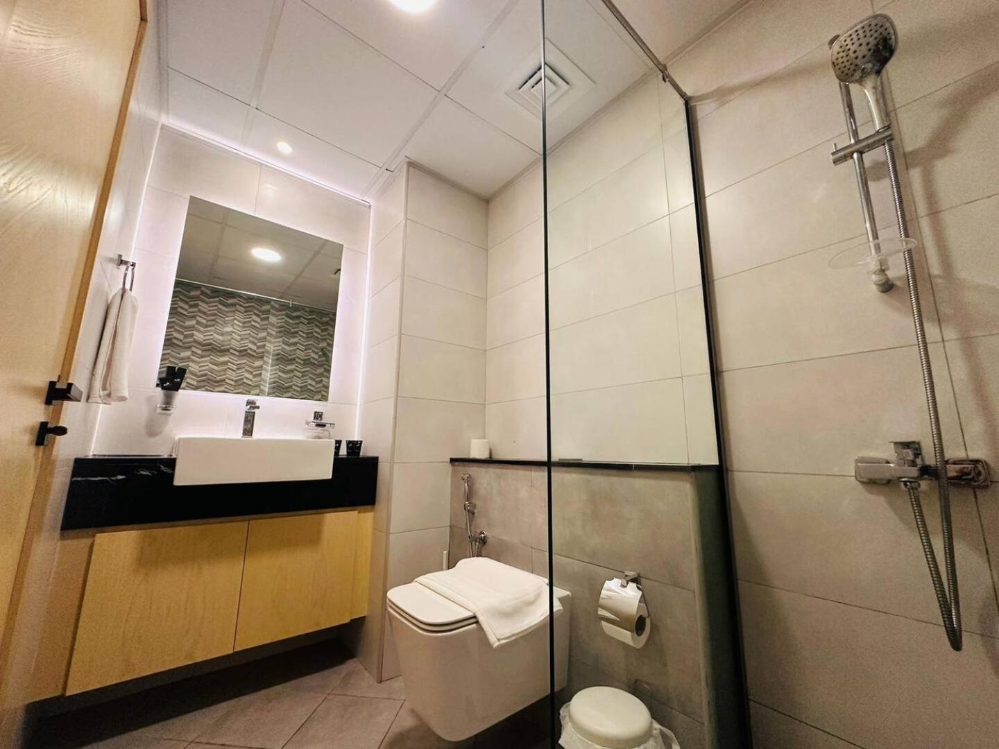 Chic 1-bedroom * Dubai